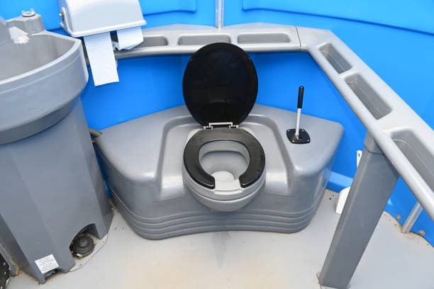 Portable Toilet Options We Offer in Evadale, TX